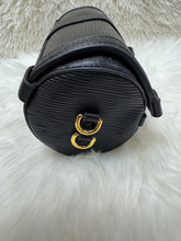 Load image into Gallery viewer, Louis Vuitton Black Side Bag