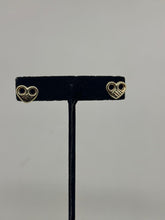 Load image into Gallery viewer, 10K heart Gucci gold stud earring